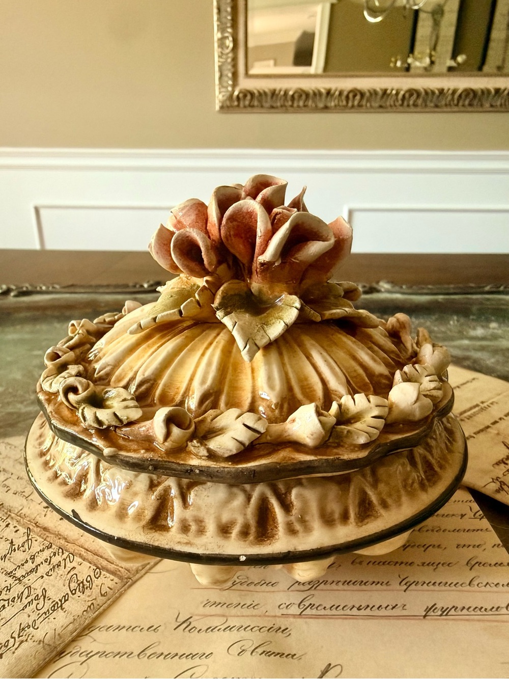 Capodimonte Style Jewelry Box with Lid
